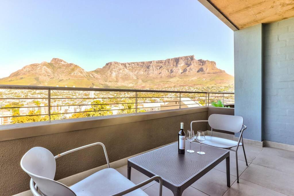 Third Floor-breath-taking Views- Two Bed In New Development! Apartment
